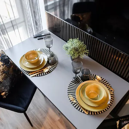 Dreamstay Avangard - Shared Roof Terrace, High Speed Wifi 200 Mbps & Gym * タリン